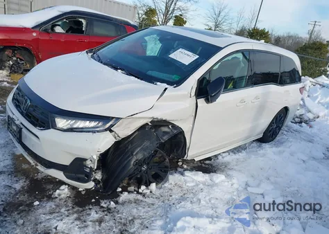 2025 Honda Odyssey Sport-L z USA, uszkodzony, nr VIN 5FNRL6H74SB018492